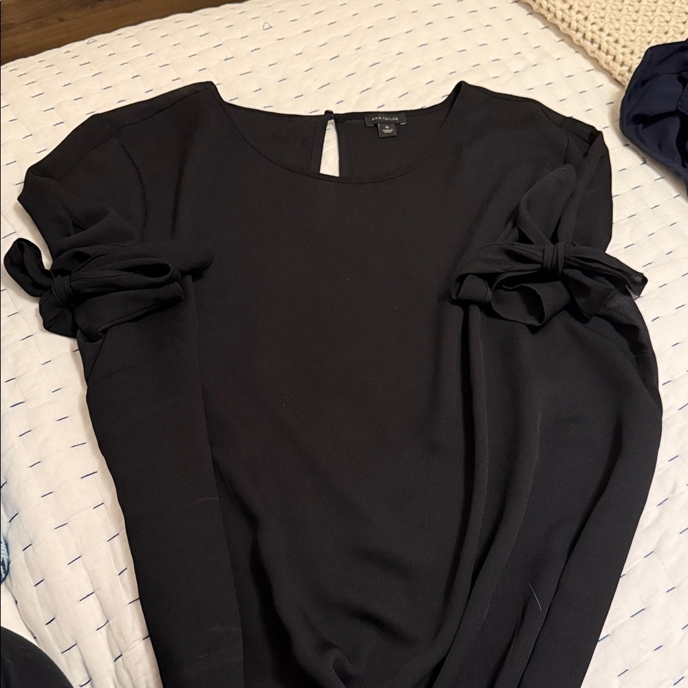 Ann Taylor Classic Black Top